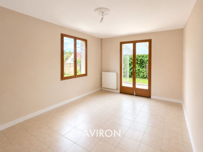 Image No.7-4 Bed House for sale