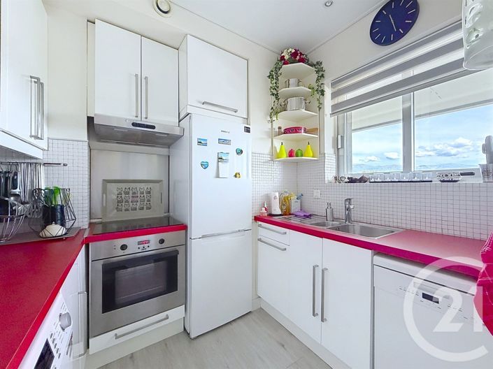 Image No.17-2 Bed Apartment for sale