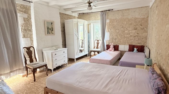 Image No.14-3 Bed House for sale