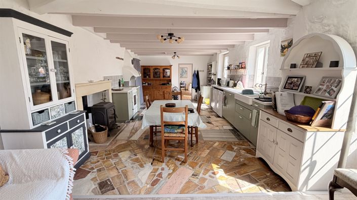 Image No.6-3 Bed House for sale