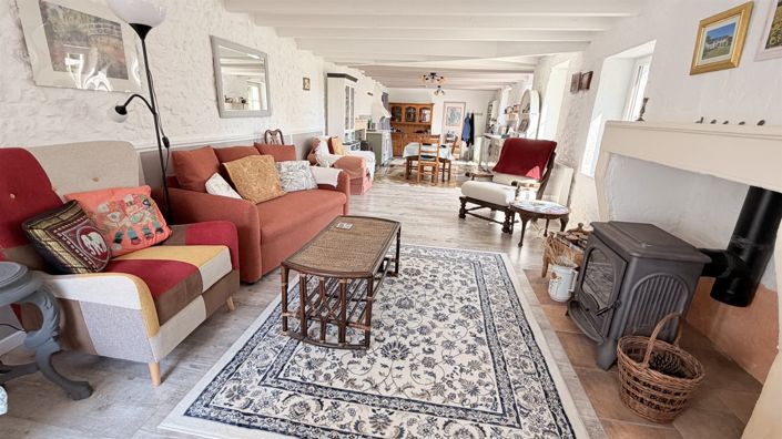 Image No.8-3 Bed House for sale