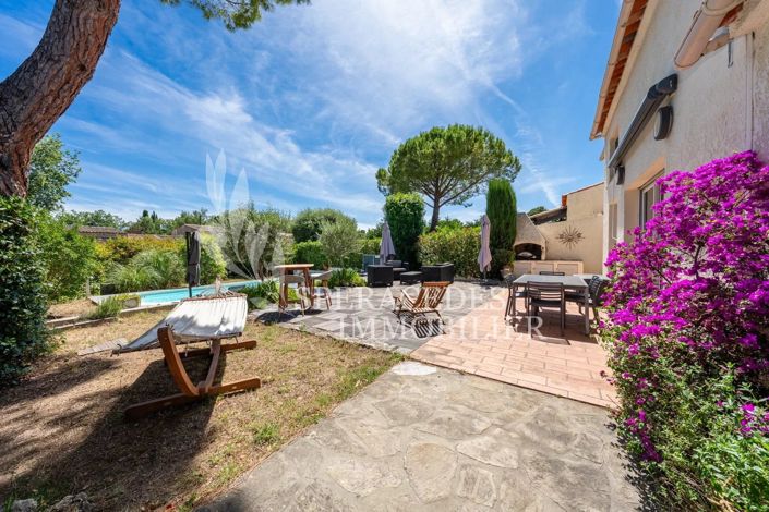 Image No.14-3 Bed House for sale