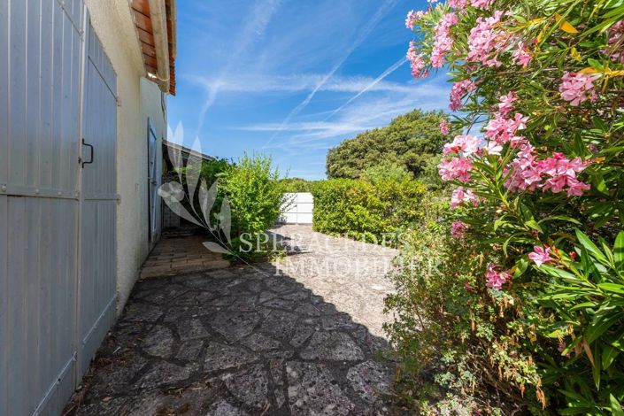Image No.17-3 Bed House for sale
