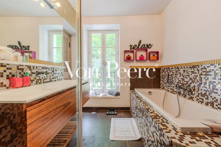 Image No.19-9 Bed House for sale