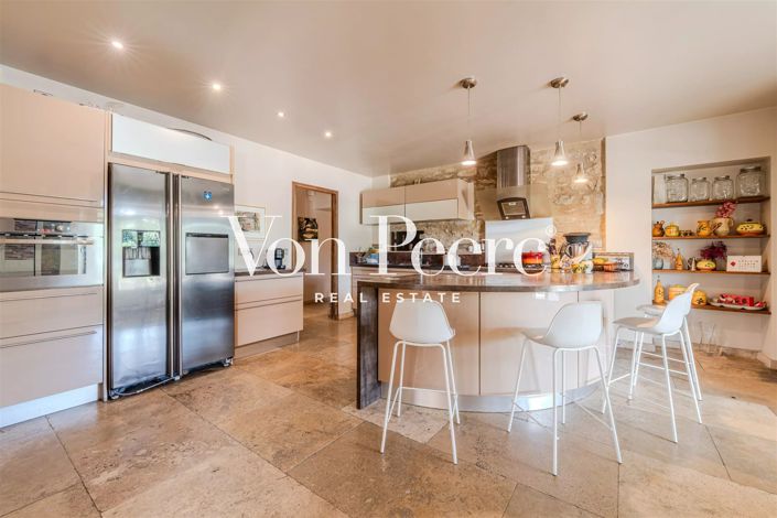 Image No.4-9 Bed House for sale
