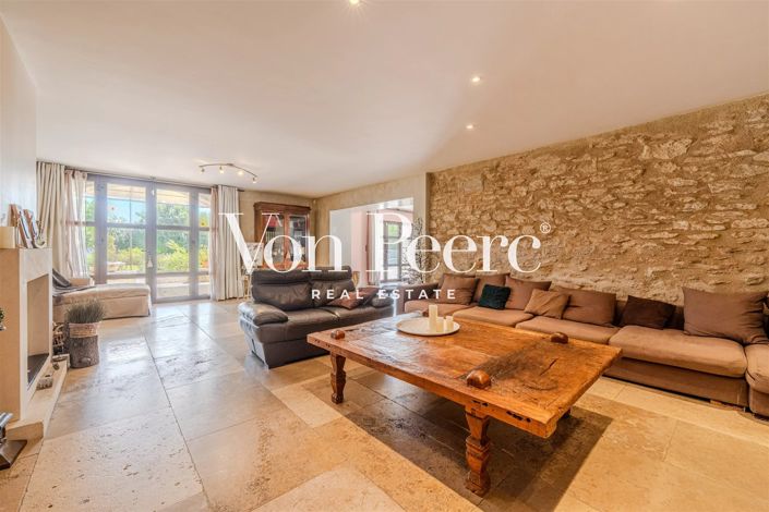 Image No.8-9 Bed House for sale