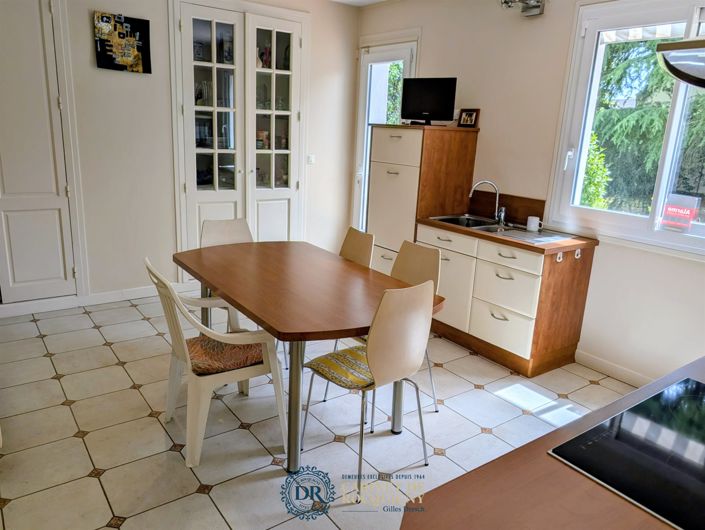 Image No.5-5 Bed House for sale
