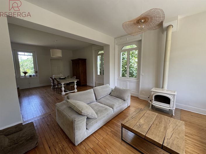 Image No.22-5 Bed House for sale