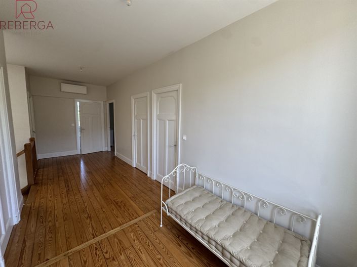 Image No.41-5 Bed House for sale