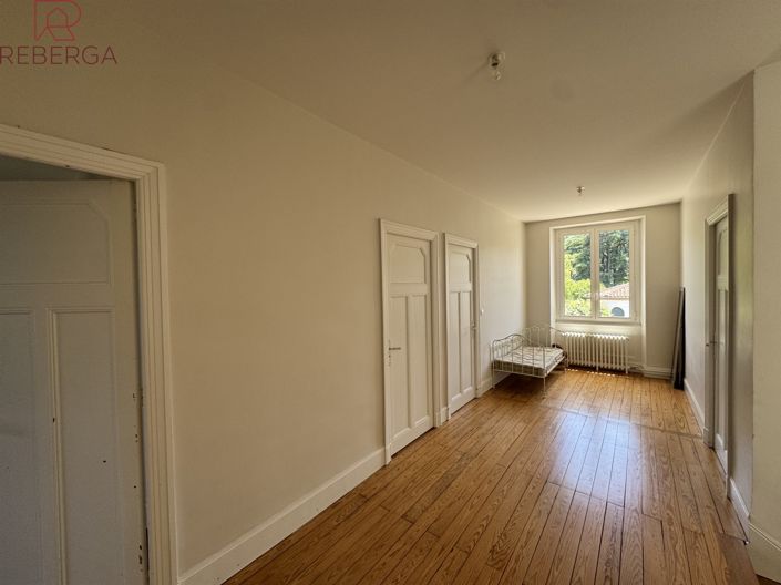 Image No.46-5 Bed House for sale