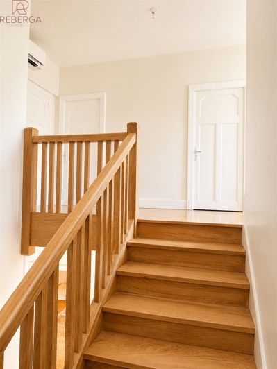 Image No.8-5 Bed House for sale