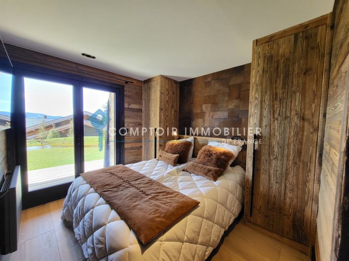 Image No.9-4 Bed House for sale