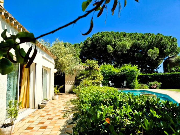 Image No.29-4 Bed House for sale