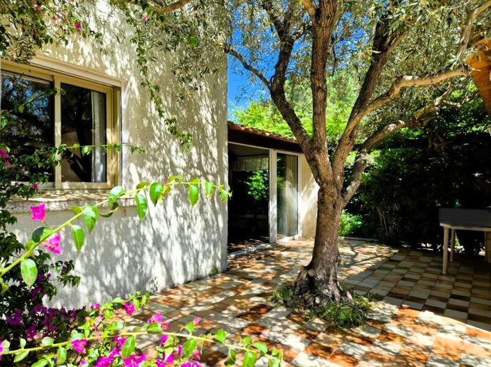 Image No.31-4 Bed House for sale
