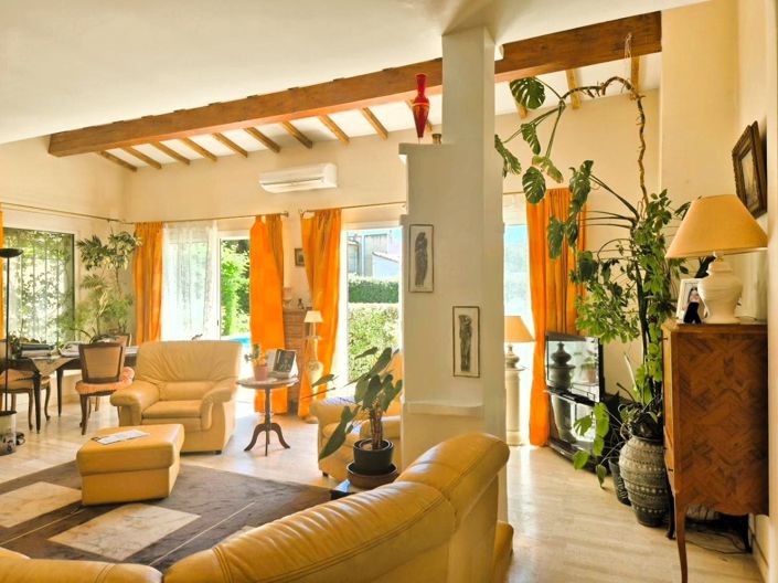 Image No.9-4 Bed House for sale
