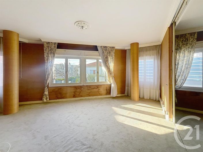 Image No.10-4 Bed House for sale