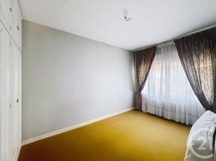 Image No.12-4 Bed House for sale