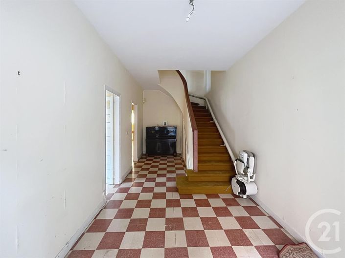 Image No.13-4 Bed House for sale