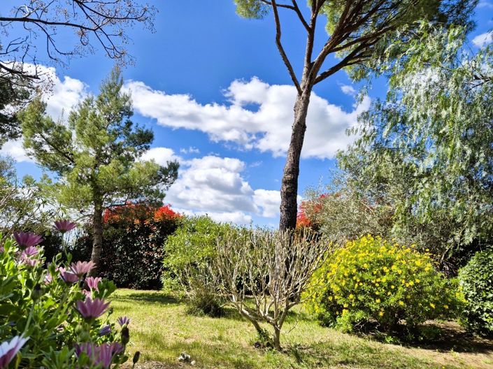 Image No.14-5 Bed House for sale