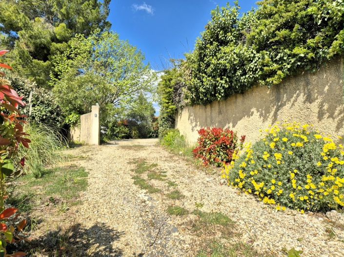 Image No.16-5 Bed House for sale