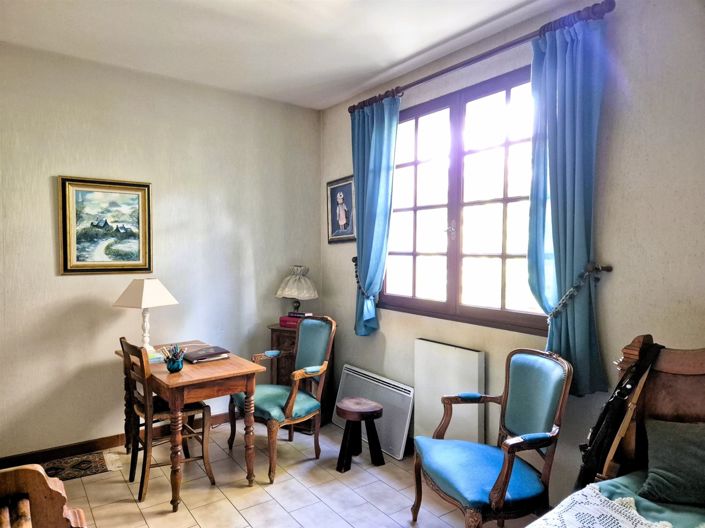 Image No.9-5 Bed House for sale