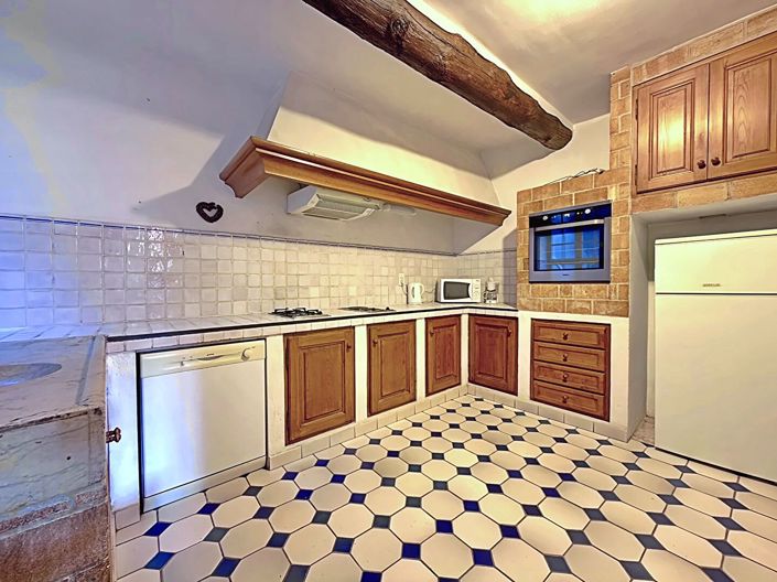 Image No.5-6 Bed House for sale