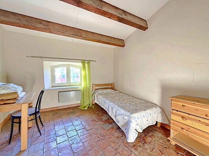 Image No.9-6 Bed House for sale