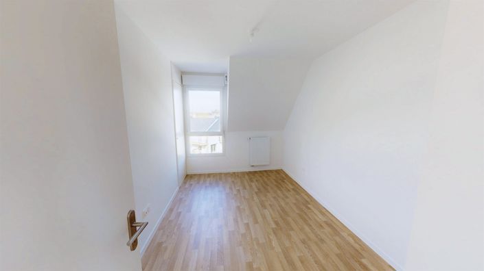 Image No.9-2 Bed Apartment for sale