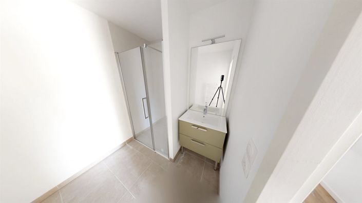 Image No.18-2 Bed Apartment for sale