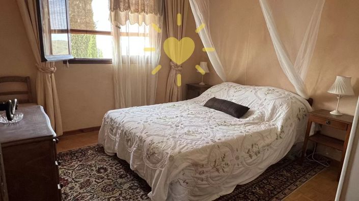Image No.19-3 Bed House for sale