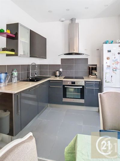 Image No.4-2 Bed House for sale