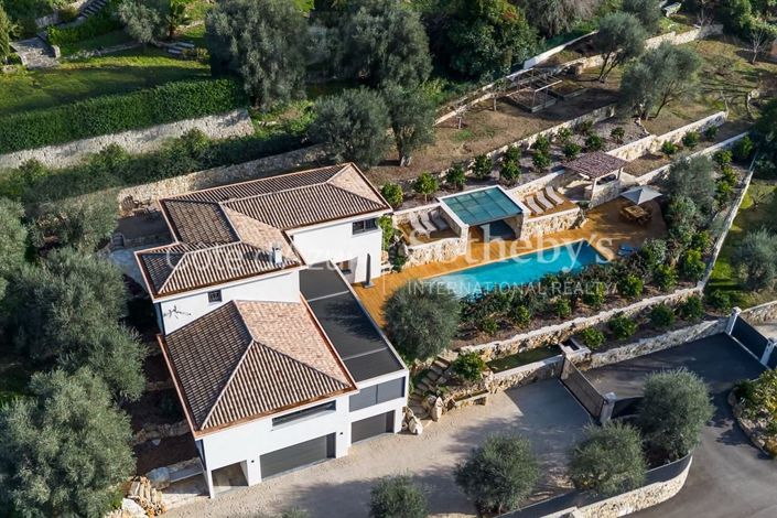 Image No.3-4 Bed Property for sale