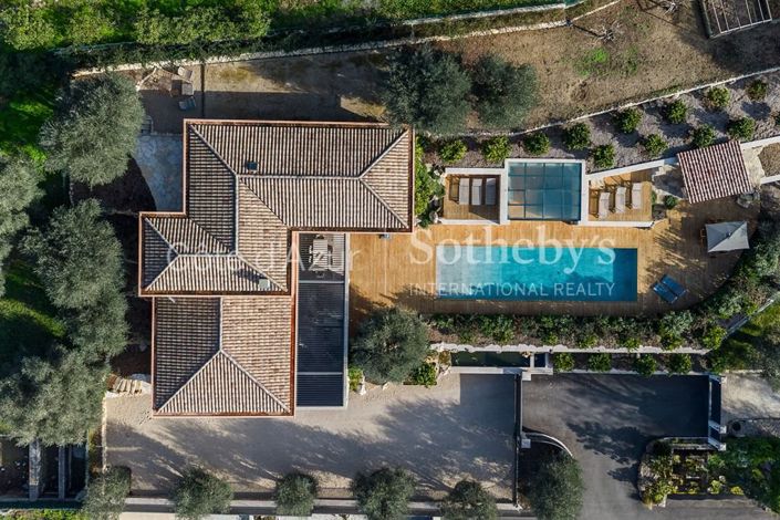 Image No.5-4 Bed Property for sale