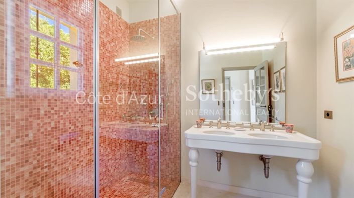 Image No.12-4 Bed House for sale