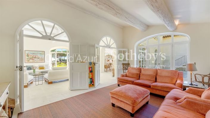 Image No.7-4 Bed House for sale