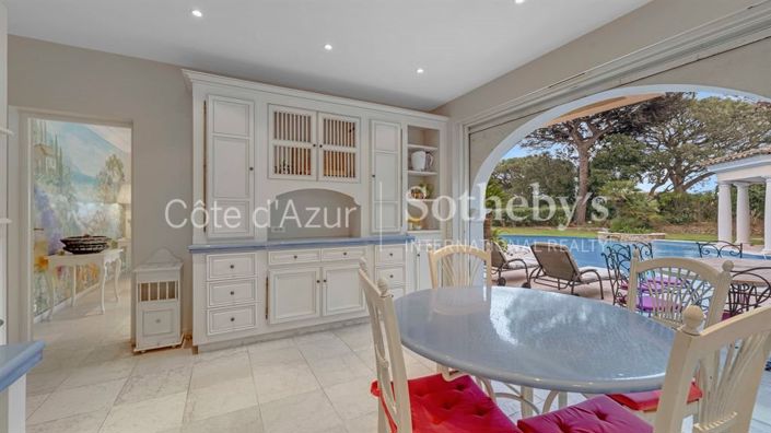Image No.12-5 Bed House for sale