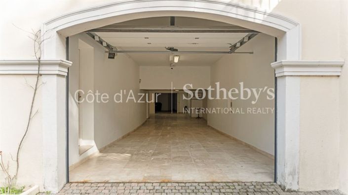 Image No.19-5 Bed House for sale
