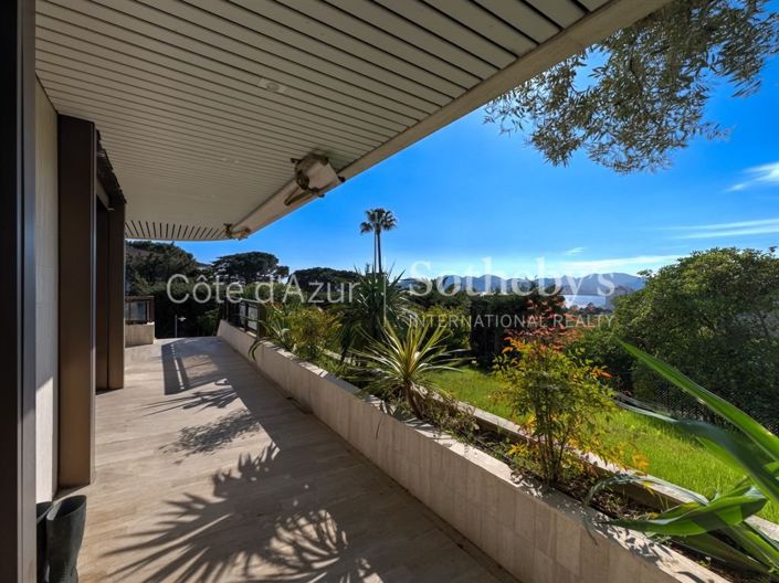 Image No.3-5 Bed Apartment for sale