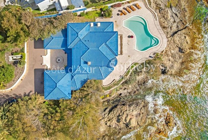Image No.15-5 Bed Property for sale