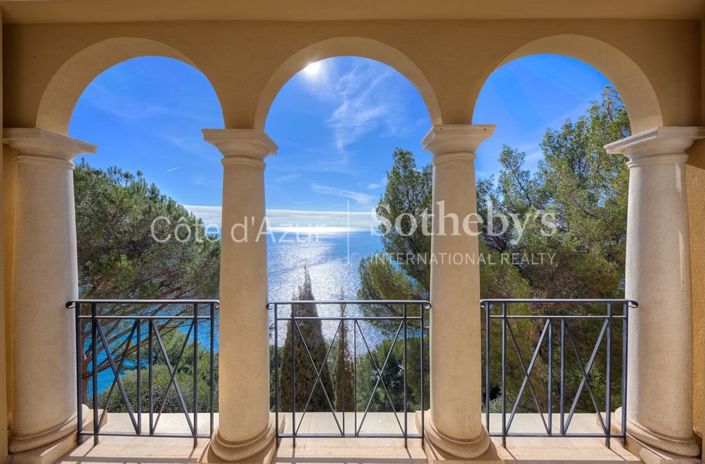 Image No.5-8 Bed Property for sale