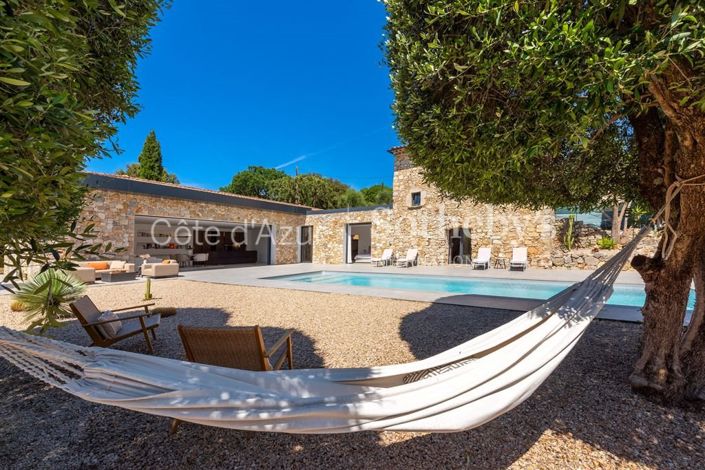 Image No.7-6 Bed Property for sale
