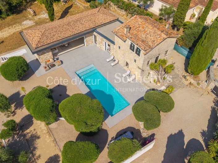 Image No.8-6 Bed Property for sale
