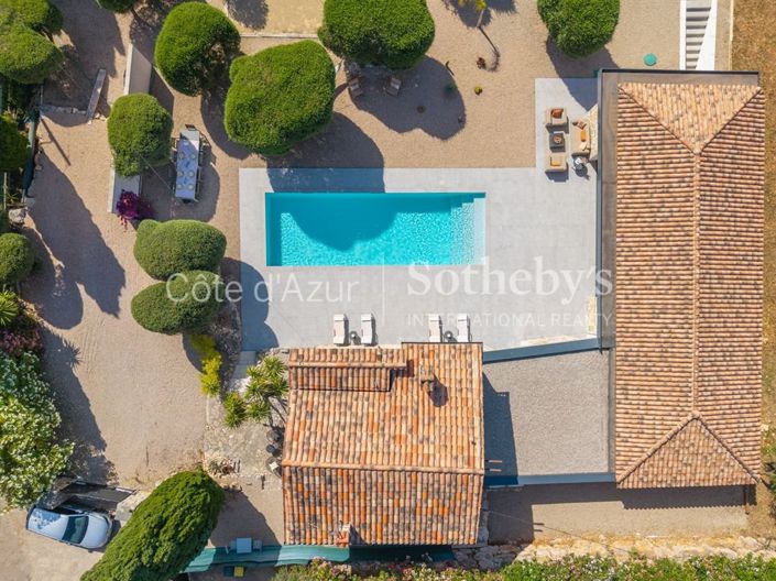 Image No.9-6 Bed Property for sale