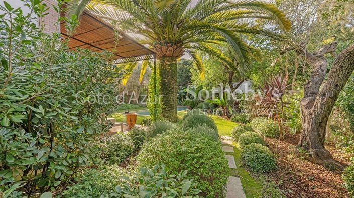 Image No.13-6 Bed House for sale
