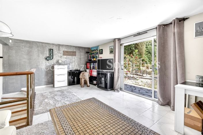 Image No.19-6 Bed House for sale
