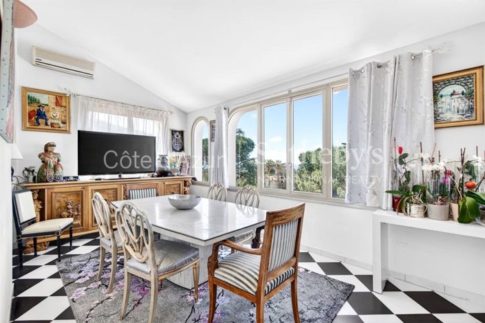 Image No.4-6 Bed House for sale