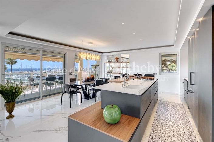 Image No.4-4 Bed Apartment for sale