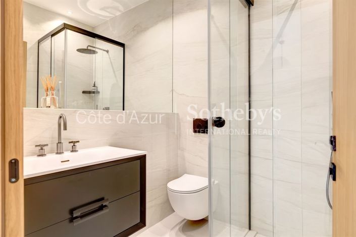Image No.13-5 Bed House for sale
