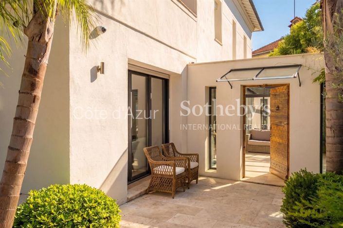 Image No.4-5 Bed House for sale