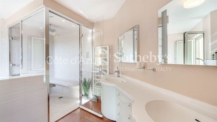Image No.11-Propriété de 5 chambres à vendre à Grimaud